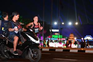 BIB: 45164
                            <button type="button" onclick="openModal(15044473)" class="btn btn-primary btn-sm float-right btn-popup" data-toggle="modal" data-target=".modal-high-quality">
                        <i class="fas fa-shopping-cart"></i> Add to Cart
                    </button>
                                            <button type="button" onclick="isThisMe(15044473, true)" class="btn btn-success btn-sm float-right btn-popup btn-isme hidden" data-toggle="tooltip" data-placement="bottom" title="นี่คือรูปของคุณใช่ไหม คลิกที่นี่เพื่อเอาเข้าอัลบั้ม">
                        <i class="fas fa-plus"></i> Add to album
                    </button>
                    <button type="button" onclick="isThisMe(15044473, false)" class="btn btn-warning btn-sm float-right btn-popup btn-isnotme hidden">
                        <i class="fas fa-ban"></i> Remove from album
                    </button>